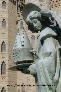 Angel del Palacio Episcopal de Astorga